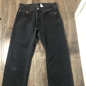 Levi’s mom jeans